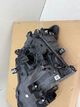 Laden Sie das Bild in den Galerie-Viewer, Frontscheinwerfer Seat Leon 5FB941007G Full LED Ein Stück (Rechts oder Links)