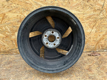 Laden Sie das Bild in den Galerie-Viewer, 1x Alufelge 15 Zoll 5.5" 5x100 40ET 2G0601025AS VW Polo Rim Wheel FEL8359609674ue