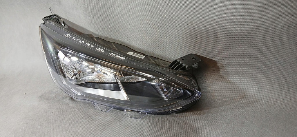 Frontscheinwerfer Ford Focus MX7B-13E014-CE LED Rechts Scheinwerfer Headlight SCH3230438952qv