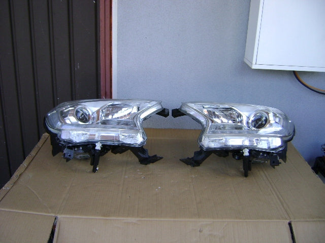 Frontscheinwerfer Ford Ranger EB3B-BD154-AN Ein Satz Scheinwerfer Headlight SCH6797410093bk