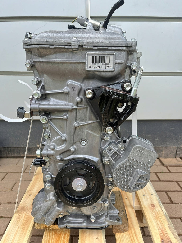 Motor Toyota I 2ZR-FXE 1.8 44TKm Hybrid Engine Unkomplett