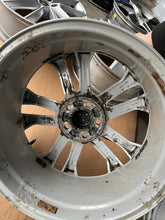 Laden Sie das Bild in den Galerie-Viewer, 1x Alufelge 18 Zoll 7.5" 5x108 52 5ET Glanz Silber CJ5C-M1B Ford Rim Wheel FEL7567470445dt