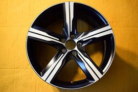 1x Alufelge 19 Zoll 8.5