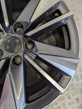 Load image into Gallery viewer, 1x Alufelge 17 Zoll 7.0" 5x112 45ET 57A601025AA Skoda Karoq Rim Wheel FEL8111053740yz
