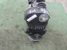 Laden Sie das Bild in den Galerie-Viewer, Motor Audi A4 B8 CDHA 1.8 TFSI 120PS 88kW 141TKm 2009 Benzin Engine Unkomplett