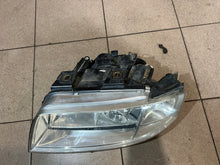 Load image into Gallery viewer, Frontscheinwerfer Audi A6 Xenon Links Scheinwerfer Headlight