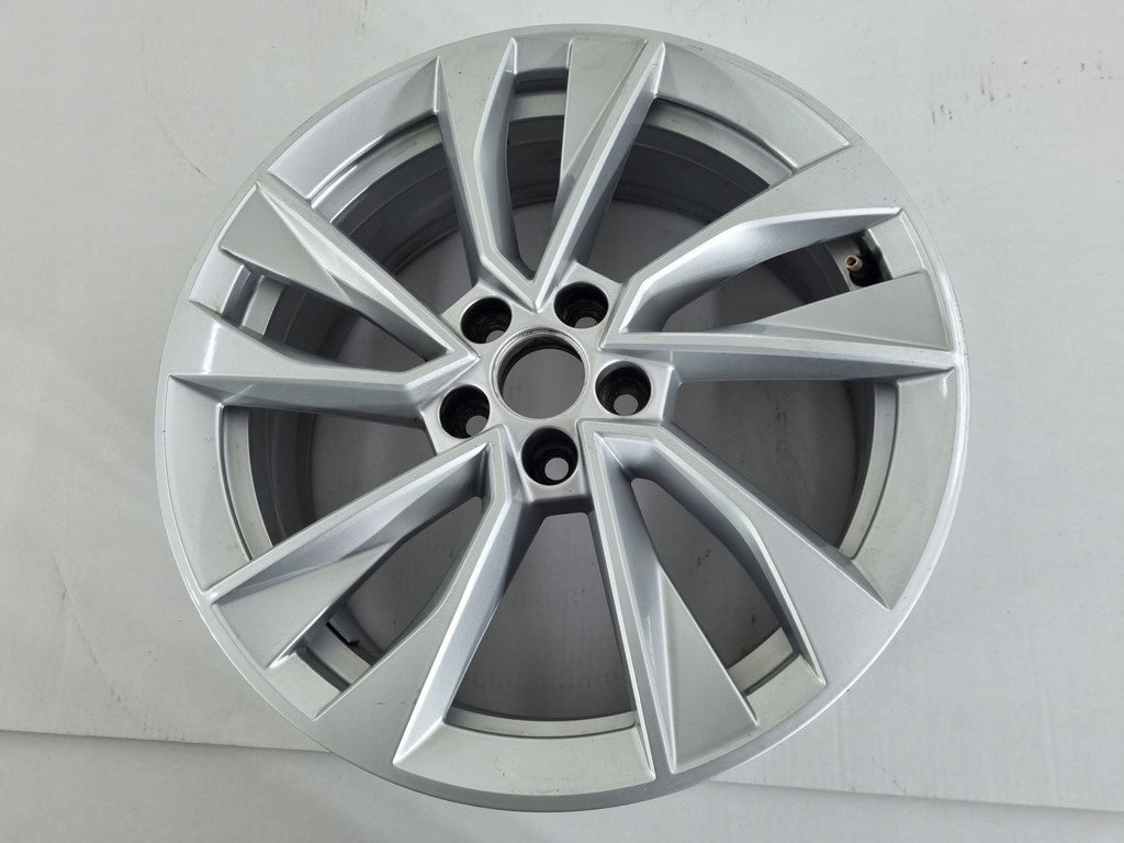 1x Alufelge 17 Zoll 6.5" 5x100 40ET Glanz Silber 657601025AK Skoda Scala Kamiq I FEL6471751590bh