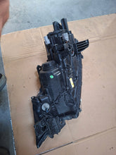 Laden Sie das Bild in den Galerie-Viewer, Frontscheinwerfer Mitsubishi Outlander III Ein Satz Scheinwerfer Headlight SCH9182672927qu