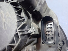 Laden Sie das Bild in den Galerie-Viewer, Frontscheinwerfer VW Touran 1T0941005F Ein Stück (Rechts oder Links) Headlight SCH2135414607rw