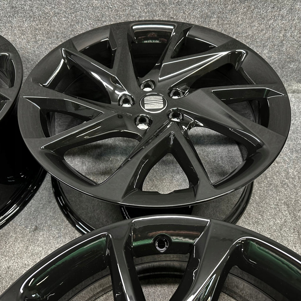4x Alufelge 18 Zoll 8.0" 5x112 40ET Glanz Silber 5FF601025C Cupra Formentor Leon FEL7108216075ts