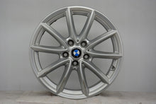 Laden Sie das Bild in den Galerie-Viewer, 1x Alufelge 17 Zoll 7.5" 5x112 Glanz Silber 6856061 BMW 1 Rim Wheel FEL4660631730wi