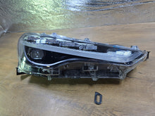 Laden Sie das Bild in den Galerie-Viewer, Frontscheinwerfer Toyota Corolla Rechts Scheinwerfer Headlight SCH7154683229vb