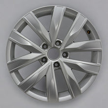 Load image into Gallery viewer, 1x Alufelge 17 Zoll 7.0&quot; 5x112 40ET Glanz Silber 3G8601025 Vw Rim Wheel