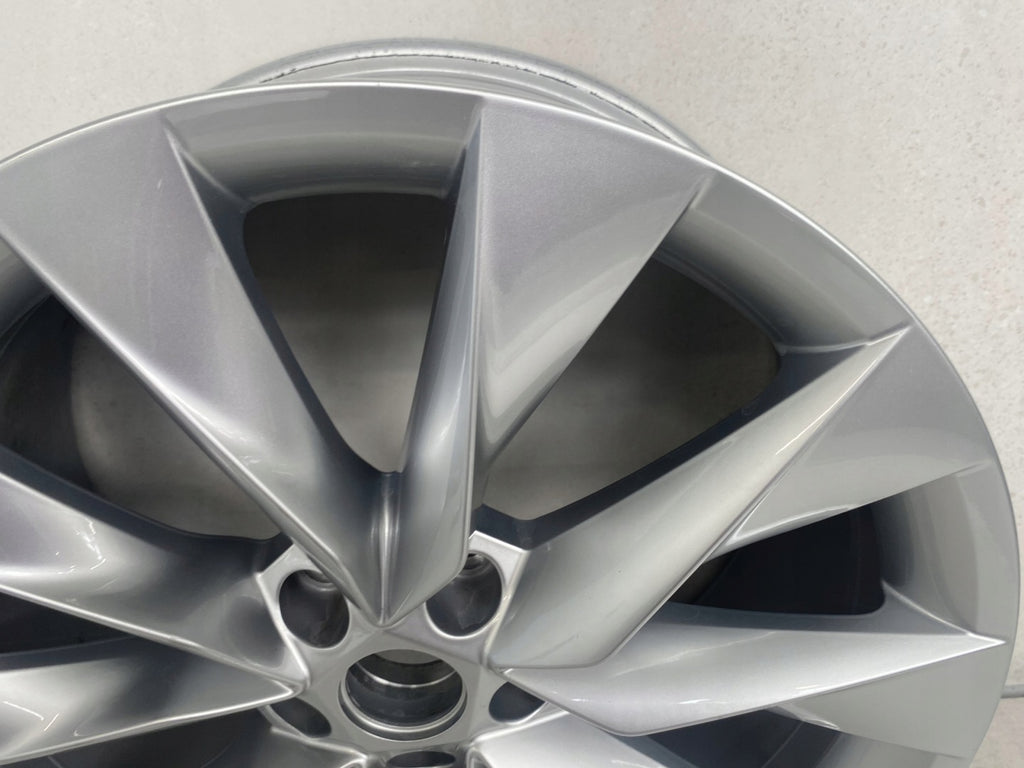 1x Alufelge 19 Zoll 8.0" 5x112 45ET Glanz Silber 5LA601025AP Skoda Enyaq FEL5406088160zp