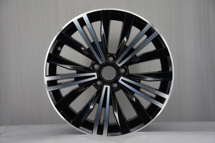1x Alufelge 18 Zoll 7.0" 5x112 43ET Glanz 5NA601025AB VW Rim Wheel FEL6230675418sb