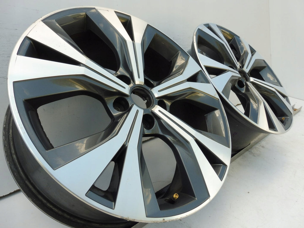 1x Alufelge 18 Zoll 7.0" 5x112 45ET Glanz Silber 575601025E Mg Ateca Rim Wheel