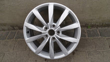 Laden Sie das Bild in den Galerie-Viewer, 1x Alufelge 17 Zoll 6.0" 5x112 48ET 5G0601025K VW Golf Vii Rim Wheel FEL8716431510vv