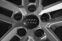 Laden Sie das Bild in den Galerie-Viewer, 4x Alufelge 17 Zoll 7.5" 5x112 38ET Glanz Silber 8W0601025E Audi A4 B9 Rim Wheel FEL5874051537im