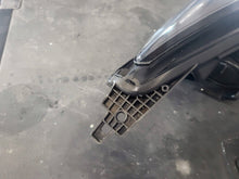 Laden Sie das Bild in den Galerie-Viewer, Frontscheinwerfer Opel Astra 39047198 Links Scheinwerfer Headlight SCH1010950004cw