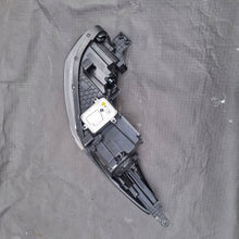 Laden Sie das Bild in den Galerie-Viewer, Frontscheinwerfer Kia Sportage IV 92102-F1110 Rechts Scheinwerfer Headlight SCH3051226827lf