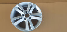 Laden Sie das Bild in den Galerie-Viewer, 1x Alufelge 16 Zoll 6.5" 5x114.3 45ET 42611-02810 Toyota Rim Wheel FEL4734976389jo