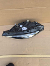 Laden Sie das Bild in den Galerie-Viewer, Frontscheinwerfer Mercedes-Benz W177 A1779064703 Links Scheinwerfer Headlight SCH7259694909me