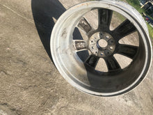 Laden Sie das Bild in den Galerie-Viewer, 1x Alufelge 17 Zoll 7.5&quot; 5x120 6868276 Bmw Rim Wheel