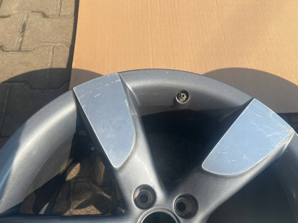 1x Alufelge 19 Zoll 9.0" 5x112 33ET Glanz Silber 8T0071499A Audi A5 Rim Wheel FEL9908303362rn