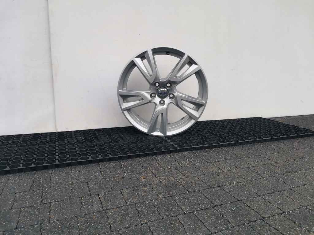 1x Alufelge 18 Zoll 7.5" 5x108 31362866 Volvo Xc60 Ii Rim Wheel