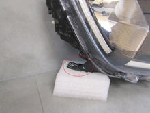 Laden Sie das Bild in den Galerie-Viewer, Frontscheinwerfer Dacia Duster 260101133R LED Rechts Scheinwerfer Headlight