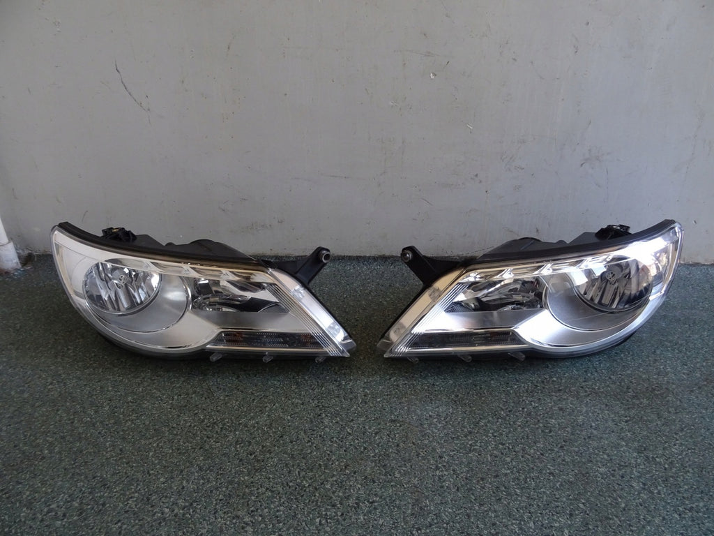 Frontscheinwerfer VW Tiguan 5N1941031 5N19410322 Ein Stück (Rechts oder Links)