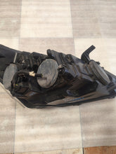 Laden Sie das Bild in den Galerie-Viewer, Frontscheinwerfer Ford Transit Custom BK2113D153BJ Ein Stück (Rechts oder Links) SCH1498493242un