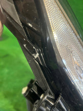 Laden Sie das Bild in den Galerie-Viewer, Frontscheinwerfer Toyota Camry CSC19546 Rechts Scheinwerfer Headlight SCH5286379826wz
