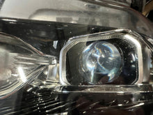 Laden Sie das Bild in den Galerie-Viewer, Frontscheinwerfer Ford Kuga GV41-13D155-EF Xenon Links Scheinwerfer Headlight SCH2226491615iq