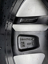 Load image into Gallery viewer, 1x Alufelge 17 Zoll 6.5" 5x112 2K7601025C VW Caddy I Rim Wheel FEL1830190215ue