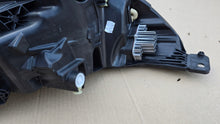 Laden Sie das Bild in den Galerie-Viewer, Frontscheinwerfer Ford Focus NX7B-13E015-CF Full LED Links Headlight SCH7869549626zd