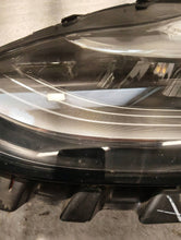 Load image into Gallery viewer, Frontscheinwerfer Tesla Model 3 107737500C LED Links Scheinwerfer Headlight SCH9381145590kc