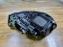 Laden Sie das Bild in den Galerie-Viewer, Frontscheinwerfer Mercedes-Benz W177 A1779064703 Links Scheinwerfer Headlight SCH1210974994bj