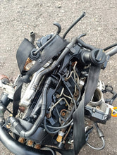 Load image into Gallery viewer, Motor VW T5 CAAC CCHA 2.0 TDI 140PS 103kW 134TKm Diesel Engine Komplett