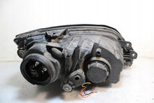 Laden Sie das Bild in den Galerie-Viewer, Frontscheinwerfer Kia Sorento I 921013E5XX Ein Stück (Rechts oder Links)