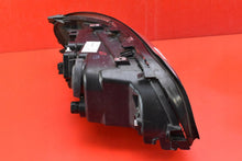 Laden Sie das Bild in den Galerie-Viewer, Frontscheinwerfer Volvo S Links Scheinwerfer Headlight SCH8918702110px