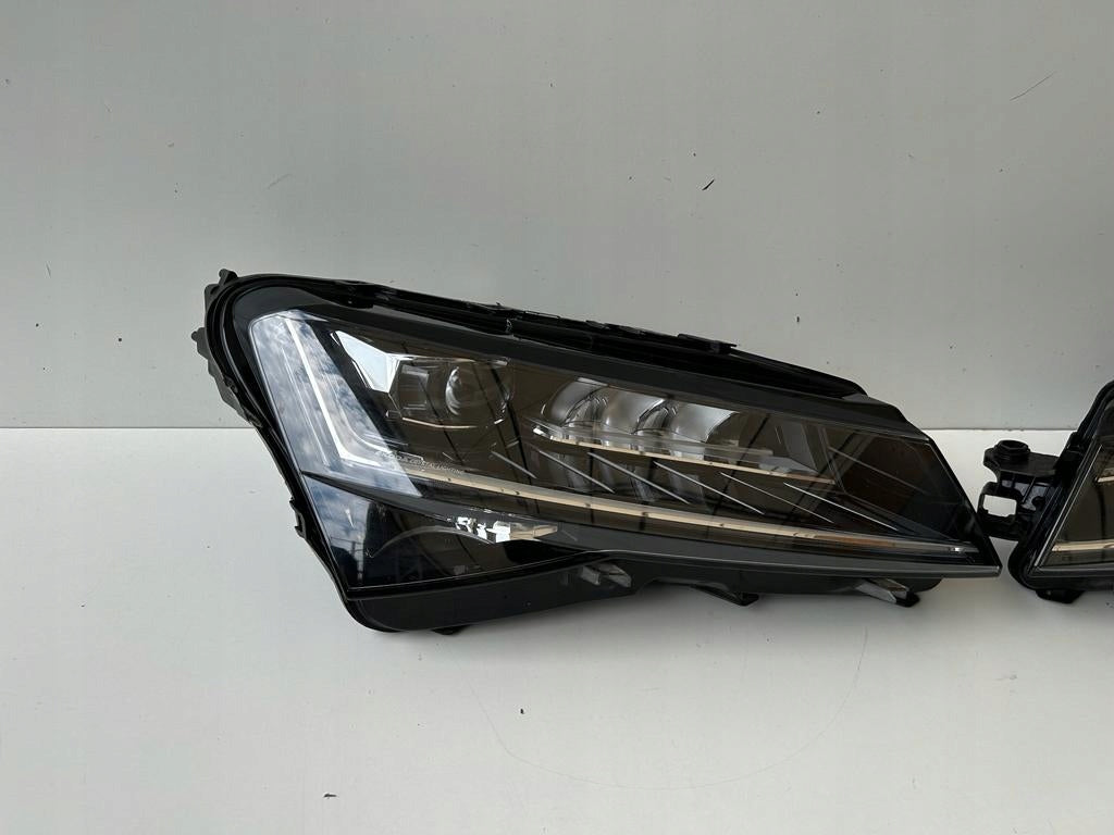 Frontscheinwerfer Skoda Superb III 3V1941015D 3V1941016D LED Rechts oder Links