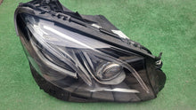 Load image into Gallery viewer, Frontscheinwerfer Mercedes-Benz W213 A2139069808KZ Full LED Rechts Headlight SCH8055169042od