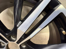 Load image into Gallery viewer, 1x Alufelge 19 Zoll 32143050 Volvo V60 Rim Wheel FEL6878319987bp