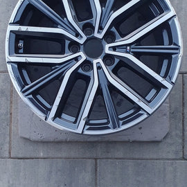 1x Alufelge 18 Zoll 7.5