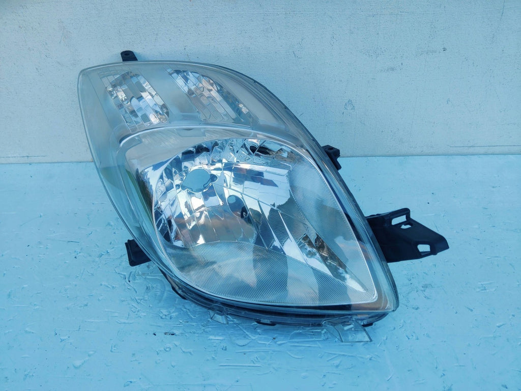 Frontscheinwerfer Toyota Yaris 811300D120 P17502A011A89901061 Rechts Headlight SCH9384664844xf