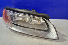 Laden Sie das Bild in den Galerie-Viewer, Frontscheinwerfer Volvo Xc70 II 31353325 Rechts Scheinwerfer Headlight