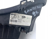 Load image into Gallery viewer, Frontscheinwerfer Dacia Sandero I 8200733878 Links Scheinwerfer Headlight