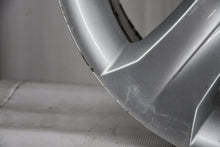 Load image into Gallery viewer, 1x Alufelge 19 Zoll 9.0" 5x120 48ET Glanz Silber 6778586 BMW Rim Wheel FEL3393598242qw