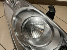 Laden Sie das Bild in den Galerie-Viewer, Frontscheinwerfer Hyundai H1 H-1 92102-4H000 Rechts Scheinwerfer Headlight